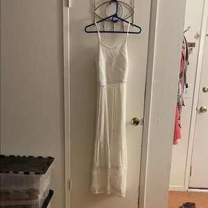 Elegant White Maxi Dress